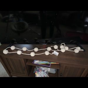 NoonDay natural Pom garland